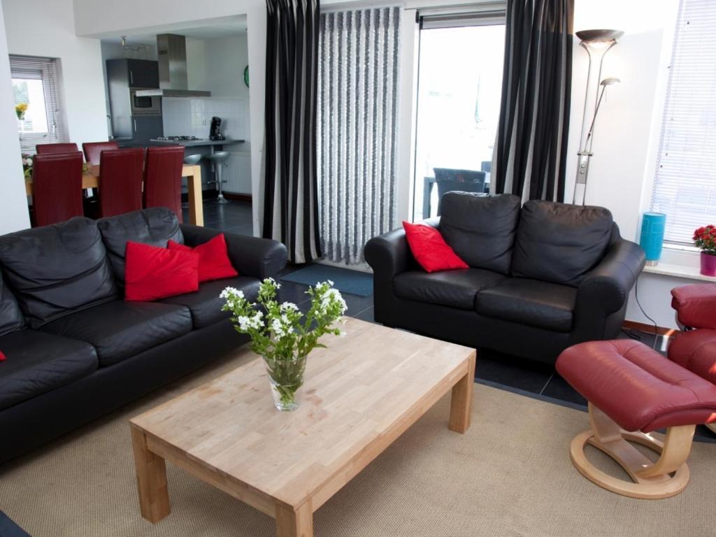 Landal De Bloemert Hotell Zuidlaren Exteriör bild